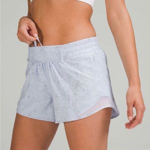 Lululemon Hotty hot shorts 4” LR size 0